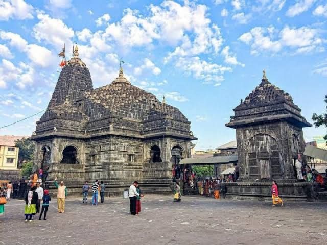 Maharashtra Jyotirlinga Yatra Car Rental Service